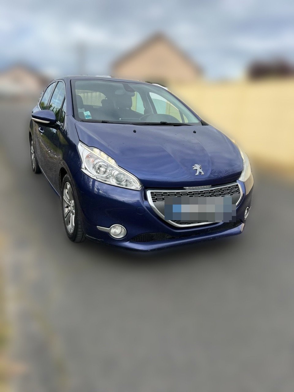 Peugeot 208 I 1.6 e-HDi 92